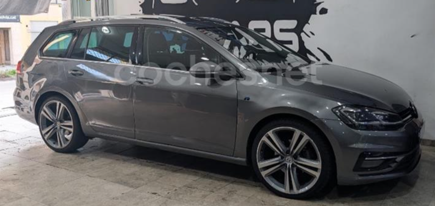 VOLKSWAGEN Golf Sport RLine