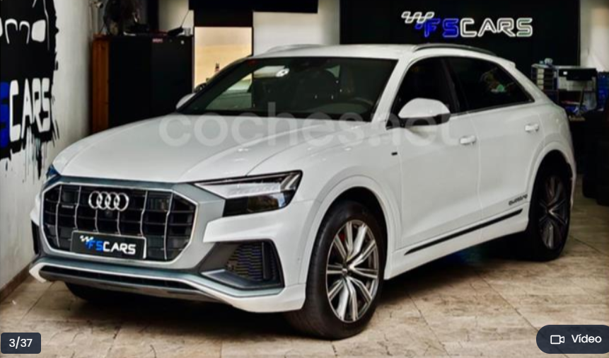 AUDI Q8