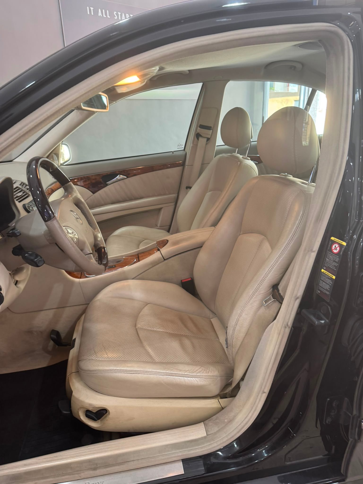 MERCEDES-BENZ E270 CDI - ELEGANCE / NACIONAL
