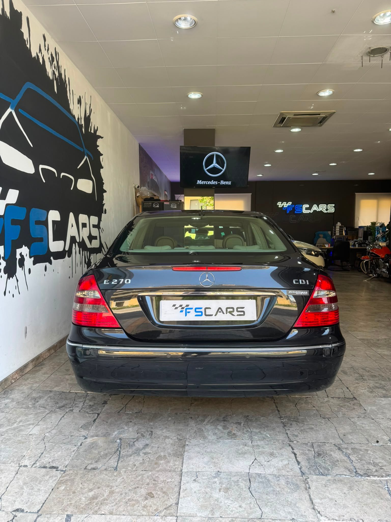 MERCEDES-BENZ E270 CDI - ELEGANCE / NACIONAL